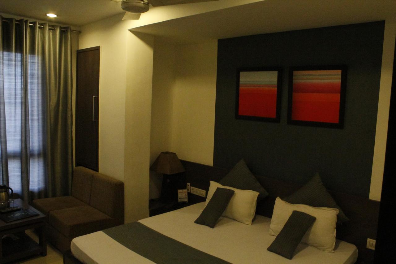 Hotel Shalimar Deluxe Bhopal Exterior photo