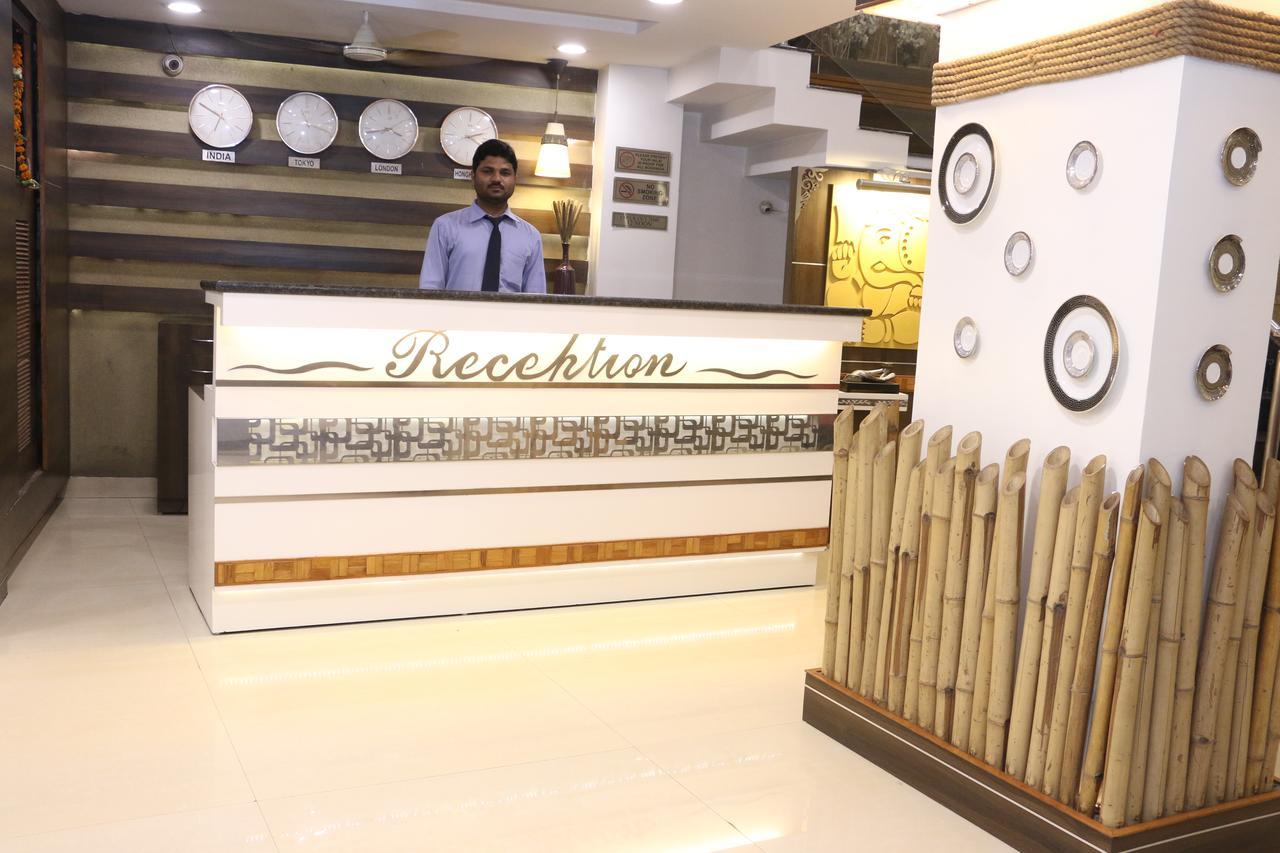 Hotel Shalimar Deluxe Bhopal Exterior photo