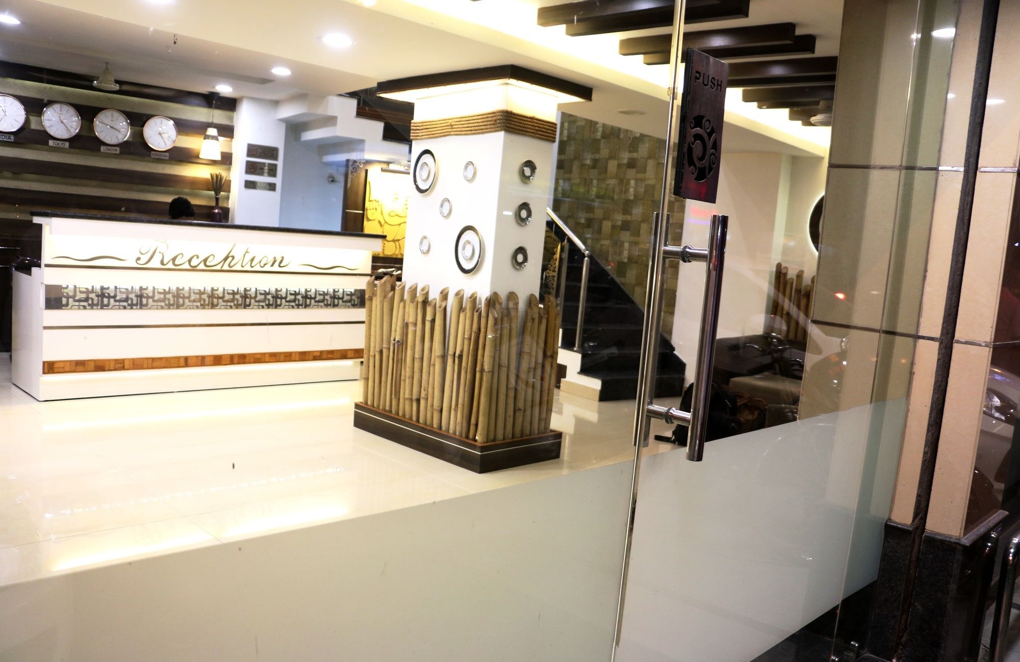 Hotel Shalimar Deluxe Bhopal Exterior photo
